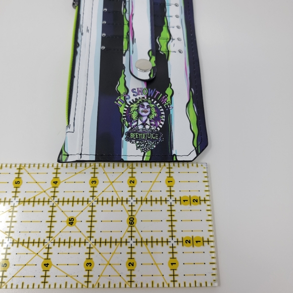 New Horror / Comedy Character Themed Purse Pal Slim Compact Wallet Card Holder - Picture 4 of 5